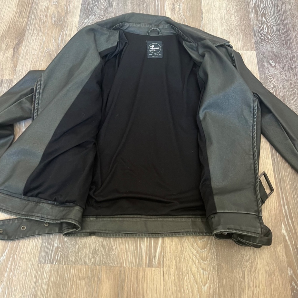 Vegan Faux Leather Moto Jacket Size 2 - Picture 4 of 13